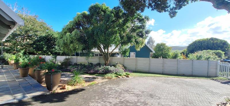 2 Bedroom Property for Sale in Fraaiuitsig Western Cape